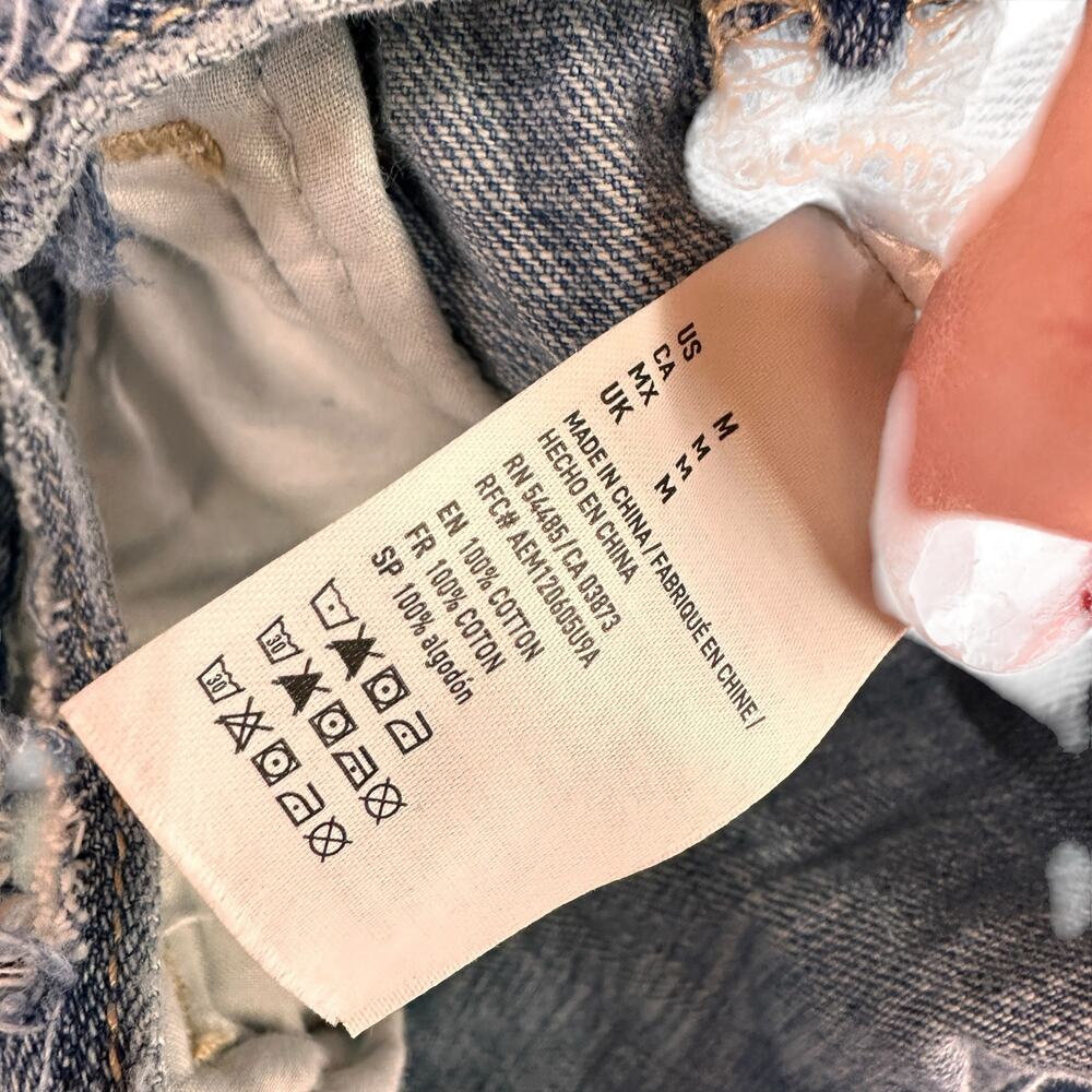 American Eagle Distressed Crochet Accent Button Up Jean Jacket Size Medium - Picture 10 of 12